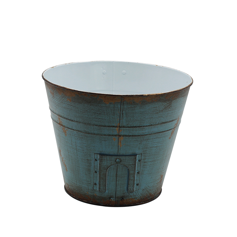 Rustic Country Style Iron Bucket with Handles For Indoor and Outdoor Decor