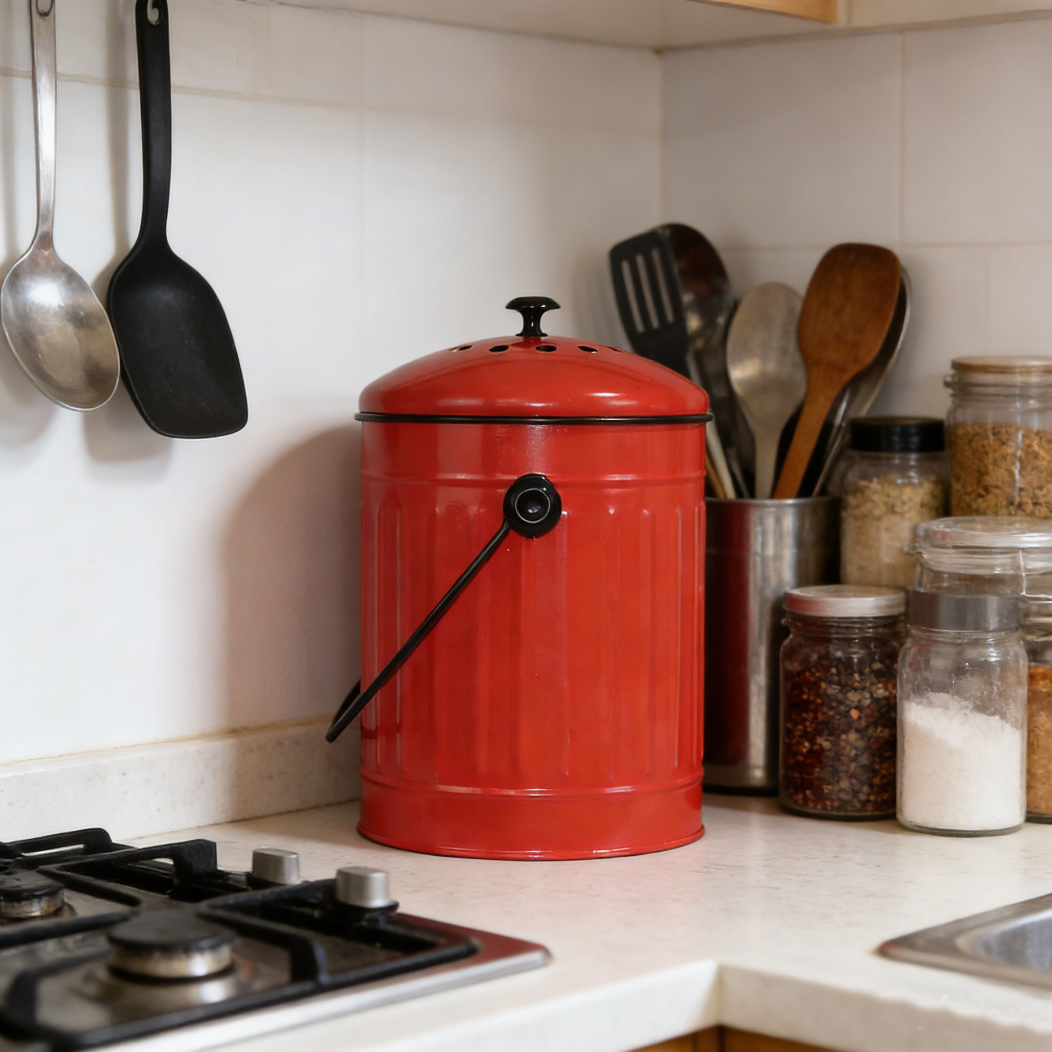  The Modern Compost Revolution: Why the Red Metal Compost Bin Is Taking Over Eco‑Friendly Kitchens