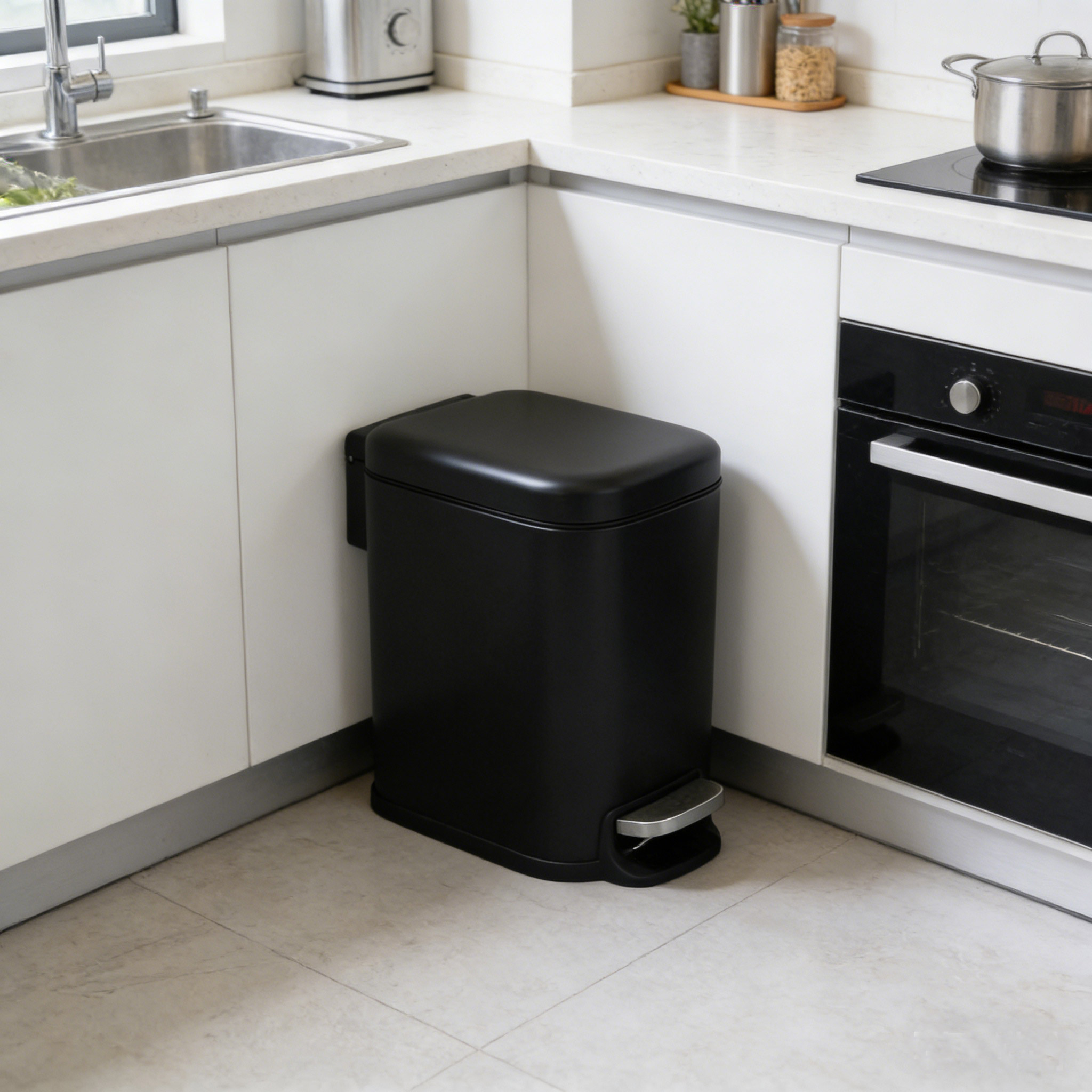 2.26 trash Bin 12.jpg